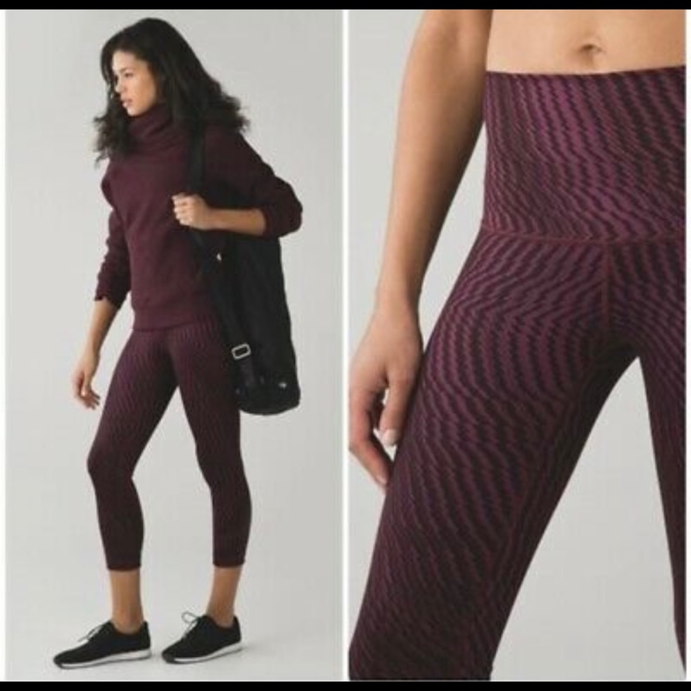 Lululemon maroon patterned high waisted leggings Wunder Under